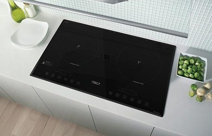 Bếp từ EU-T210 có thiết kế phù hợp với mọi không gian bếp