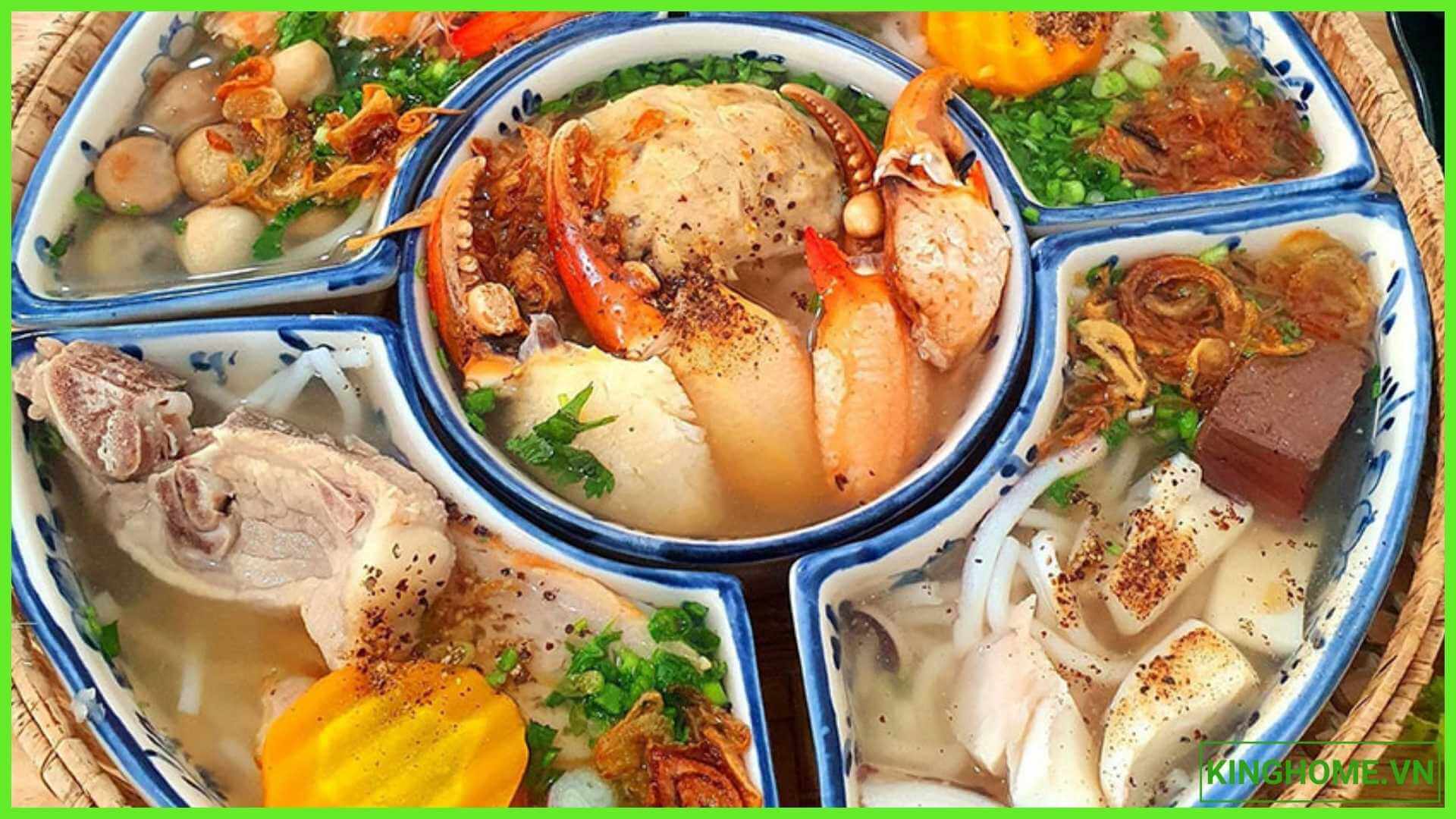 Trình bày bánh canh cu giò heo