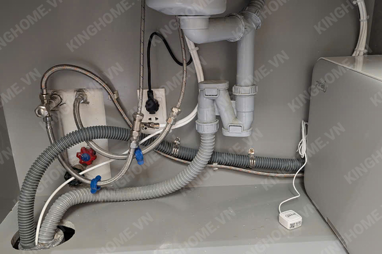 Máy lọc nước âm tủ bếp Pureit Delica UR5840