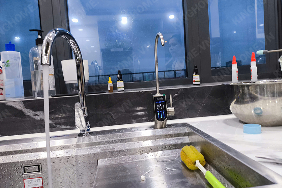 Máy lọc nước âm tủ bếp Pureit Delica UR5840