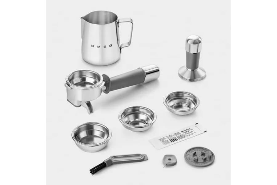 Máy pha cà phê espresso Smeg EGF03RDEU