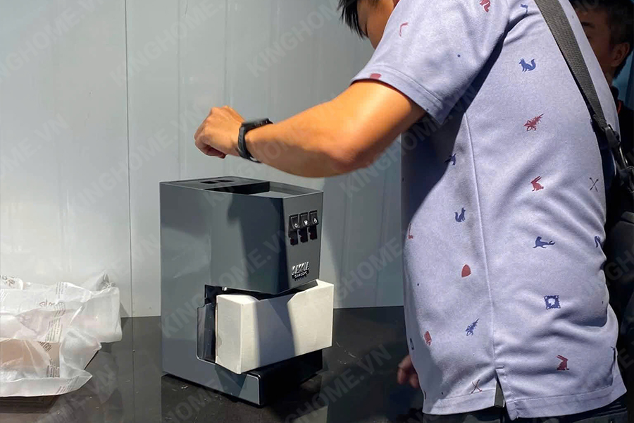 Máy pha cà phê Gaggia Classic E24 Xám Xi Măng