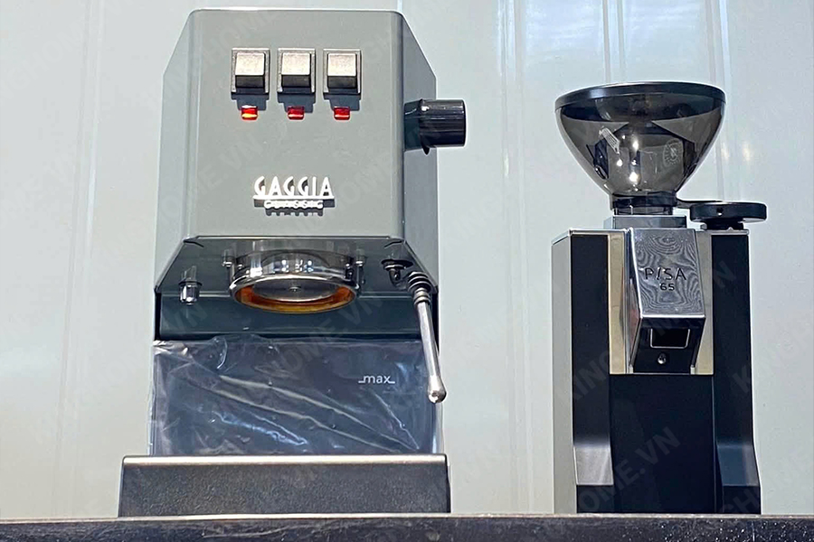 Máy pha cà phê Gaggia Classic E24 Xám Xi Măng