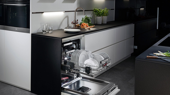 Máy rửa bát Bosch SMS88TI03E tô đẹp không gian bếp nhà bạn