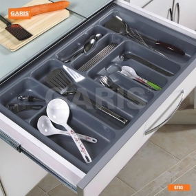 Khay chia nhựa thìa nĩa dụng cụ nhà bếp Garis GT03.70