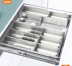 Khay chia nhựa thìa nĩa dụng cụ nhà bếp Garis GT01.4