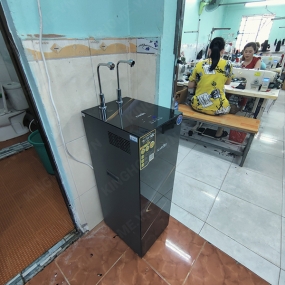 Máy lọc nước nóng lạnh Karofi KAD-N89