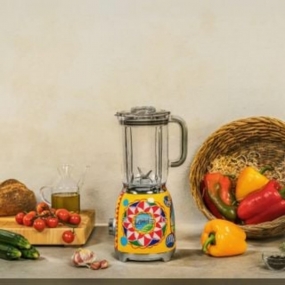 Máy xay sinh tố Smeg 50's Retro Style BLF01DGEU