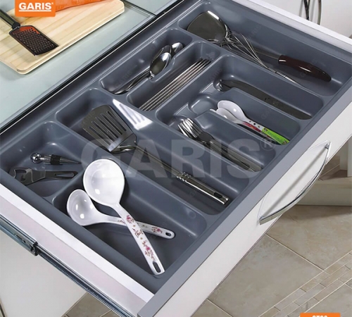 Khay chia nhựa thìa nĩa dụng cụ nhà bếp Garis GT03.60